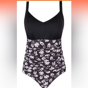 Black and White Women's One Piece Swimsuit rushing tummy control vintage swim